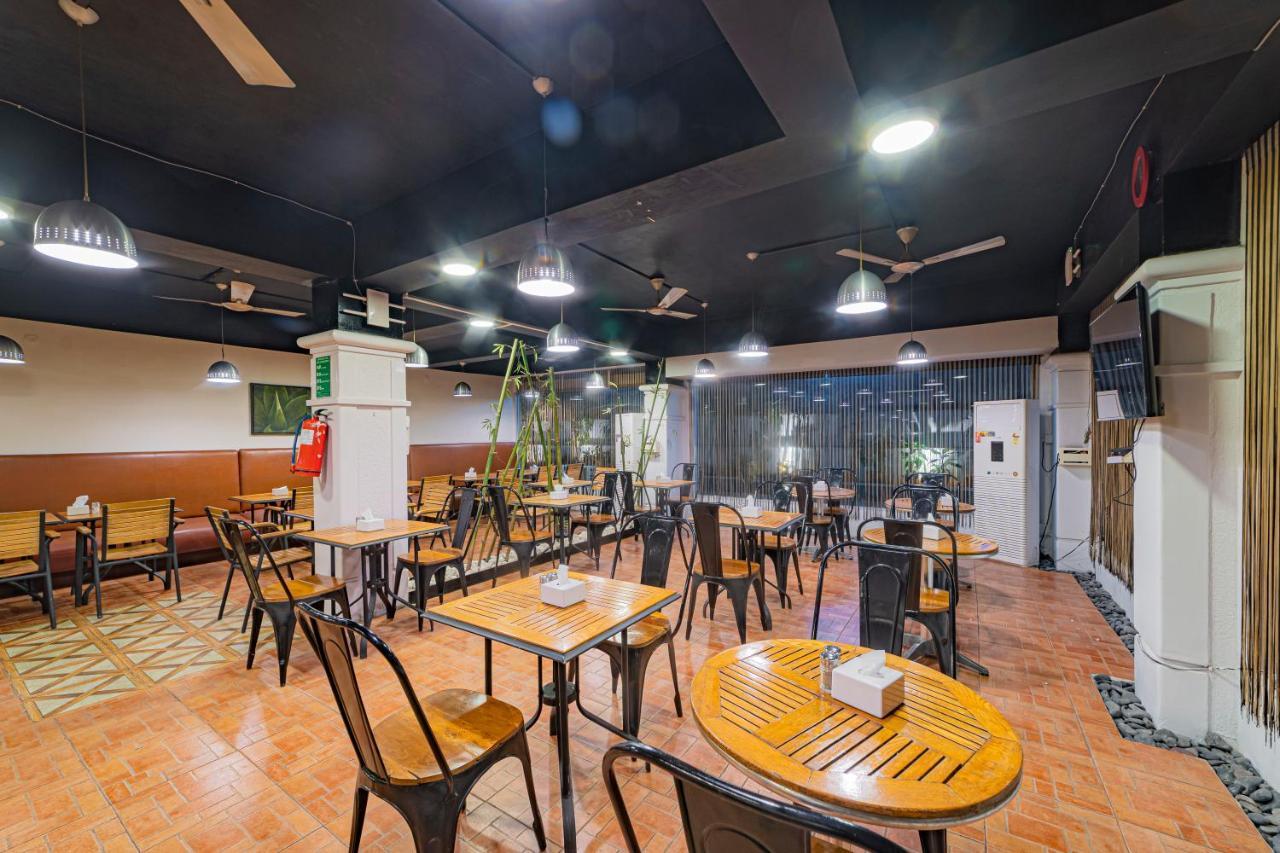 היידראבד Hotel Athome , Whitefields, Kondapur מראה חיצוני תמונה